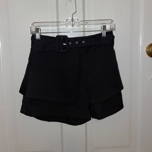 do+be black belted shorts